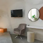 Naos