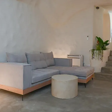 Naos Apartmán Vóthon